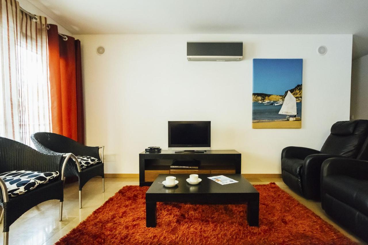 Baia Residence 2 - Holiday Apartments - By Sch Sao Martinho do Porto Exterior photo